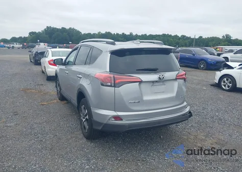 2018 Toyota Rav4 Le z USA, uszkodzony, nr VIN 2T3BFREV4JW817047